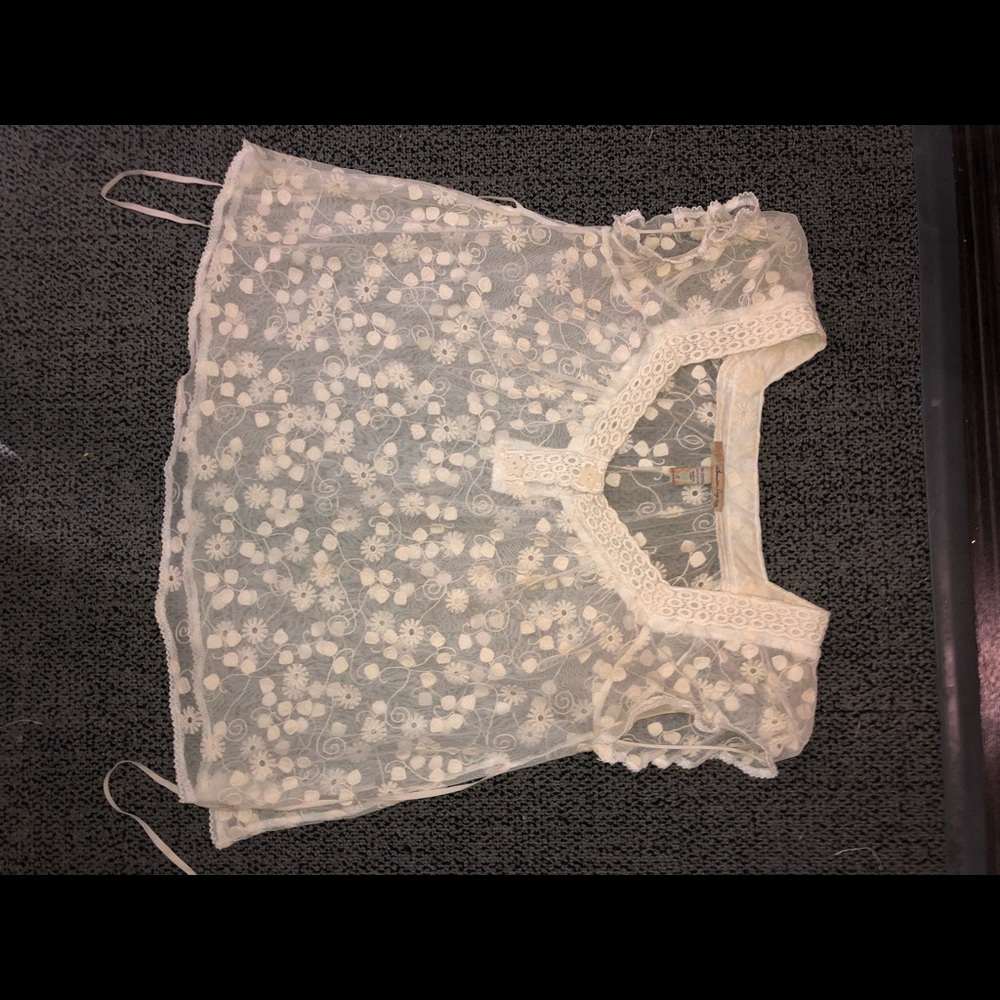 Cream Lace Flower Top